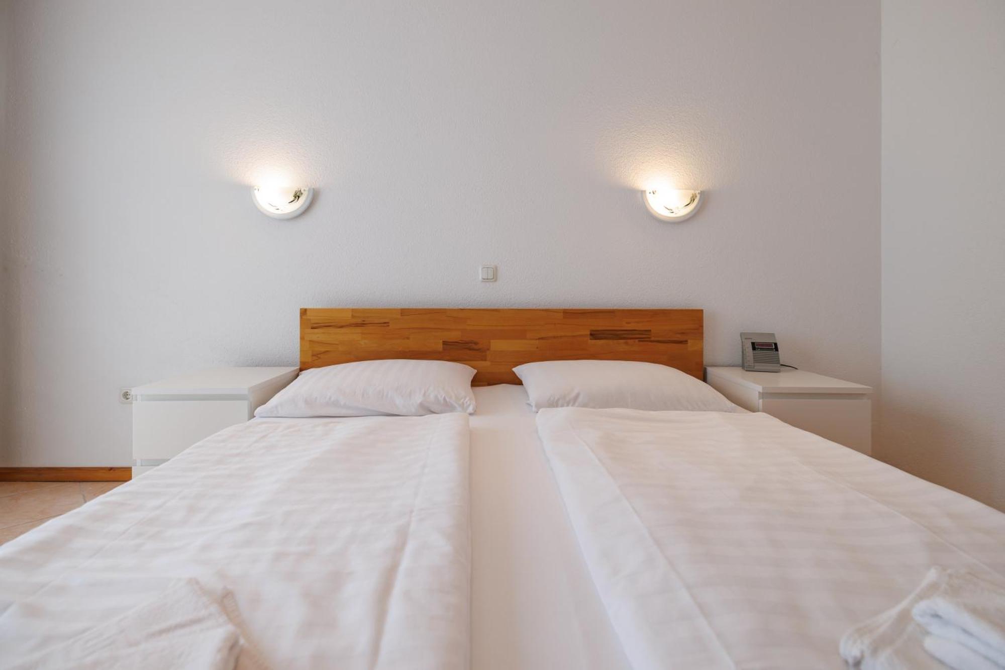 Guesthouse Halilagic Krk Town Exterior photo